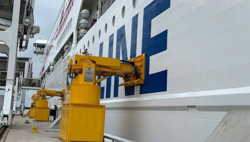 کشتی های فوق بزرگ کانتینری